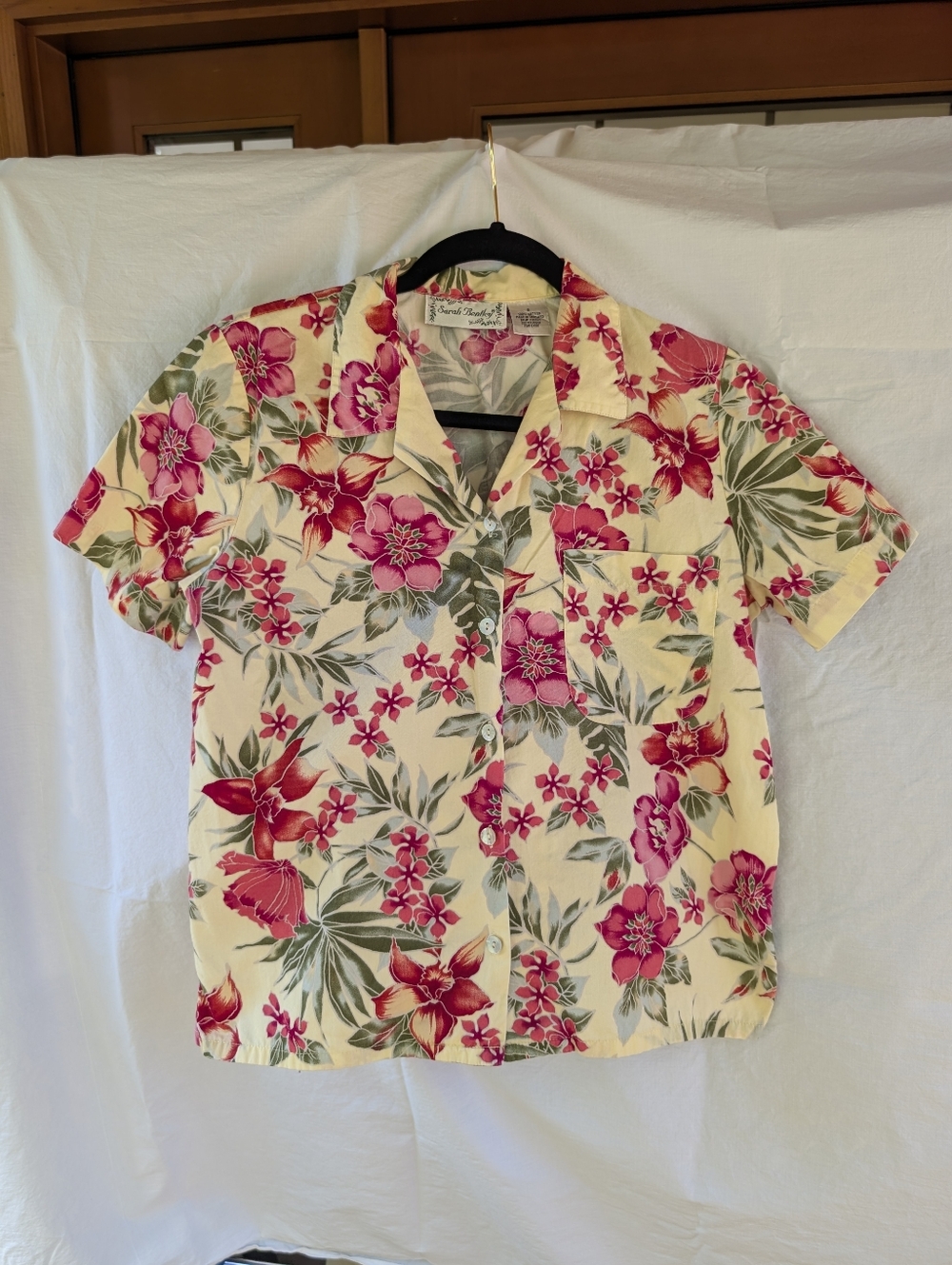 Sarah Bentley Short Sleeve Button Down Hawaiian Shirt Cotton Yellow Sz S